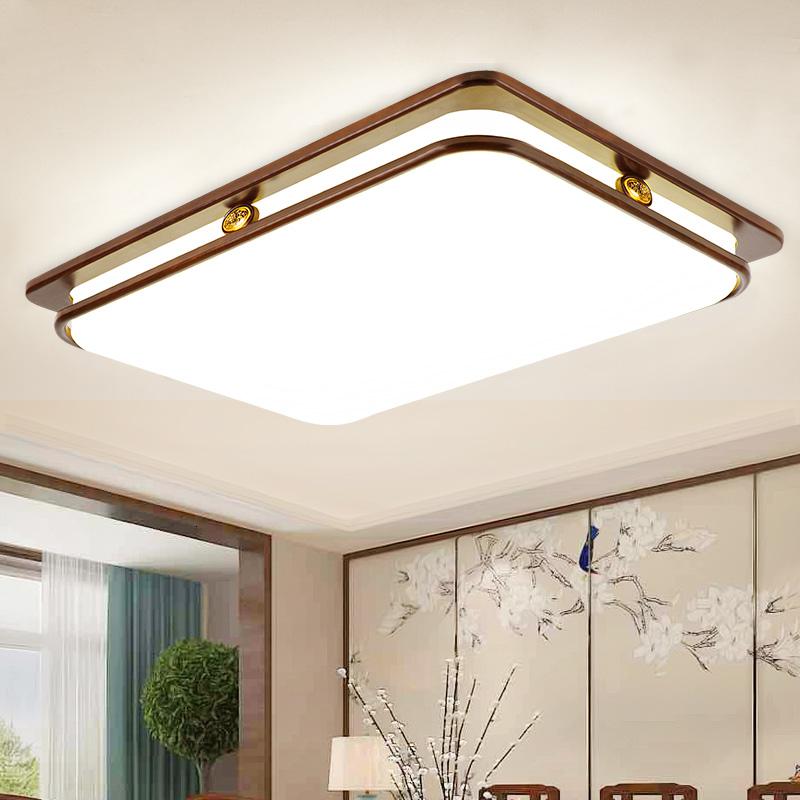 新中式吸頂燈 實木客廳燈具的簡約現(xiàn)代與中式風(fēng)韻